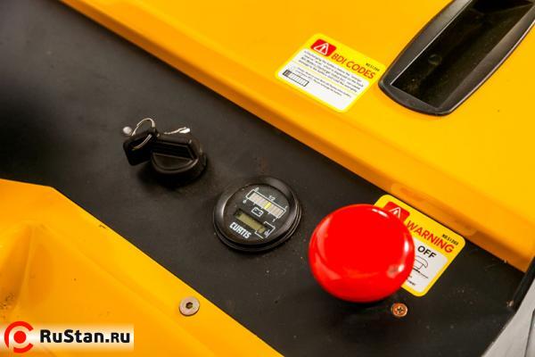 Штабелер электрический самоходный с платформой TOR 2,0т 3,0м ES20D1 фото №4 Штабелер электрический самоходный с платформой TOR 2,0т 3,0м ES20D1 фото №4