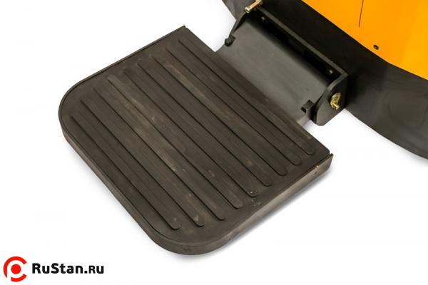 Штабелер электрический самоходный с платформой TOR 2,0т 6,0м ES20T4 фото №5 Штабелер электрический самоходный с платформой TOR 2,0т 6,0м ES20T4 фото №5