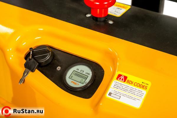 Штабелер электрический самоходный  TOR 1,0т 3,5м WS10S-3500 фото №2 Штабелер электрический самоходный  TOR 1,0т 3,5м WS10S-3500 фото №2