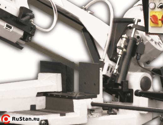 Рама и основание станка изготовлены из высокопрочного чугуна, что является залогом долгой службы, а также гарантирует высокую жесткость конструкции. фото №11 Рама и основание станка изготовлены из высокопрочного чугуна, что является залогом долгой службы, а также гарантирует высокую жесткость конструкции. фото №11