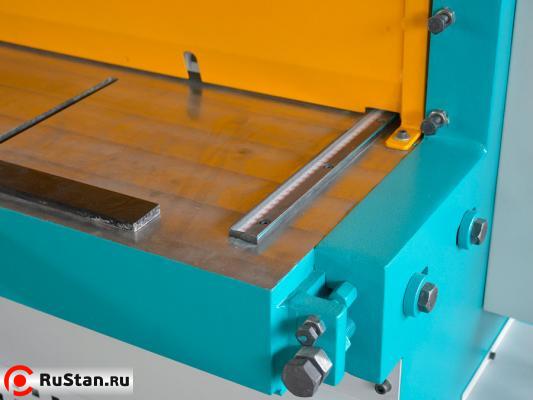 Электромеханическая редукторная гильотина ERGM 1320x2,5 фото №6 ERGM 1320x2,5 фото №6