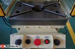 Ограждение, фотозащита, Т-образные пазы по желанию Заказчика, в зависимости от оснастки фото №4 пресс КД2126 фото №4