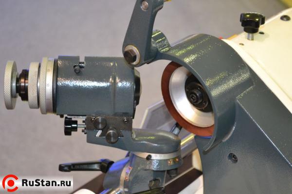 Станок для заточки инструмента Optimum GH 20T фото №11 Станок для заточки инструмента Optimum GH 20T фото №11