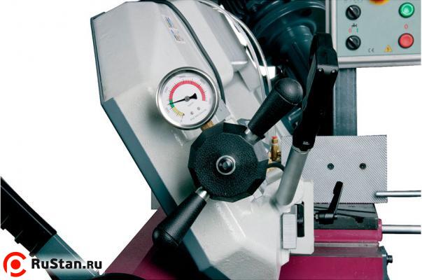 Простая и точная регулировка натяжения пильного полотна с использованием встроенного манометра фото №2 OPTIsaw SD 351AV фото №2