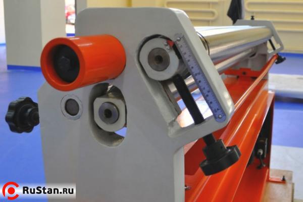 Станок вальцовочный электромеханический STALEX ESR-2500x0.8 фото №5 STALEX ESR-2500x0.8 фото №5